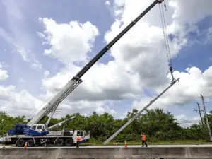 how to install a street light pole